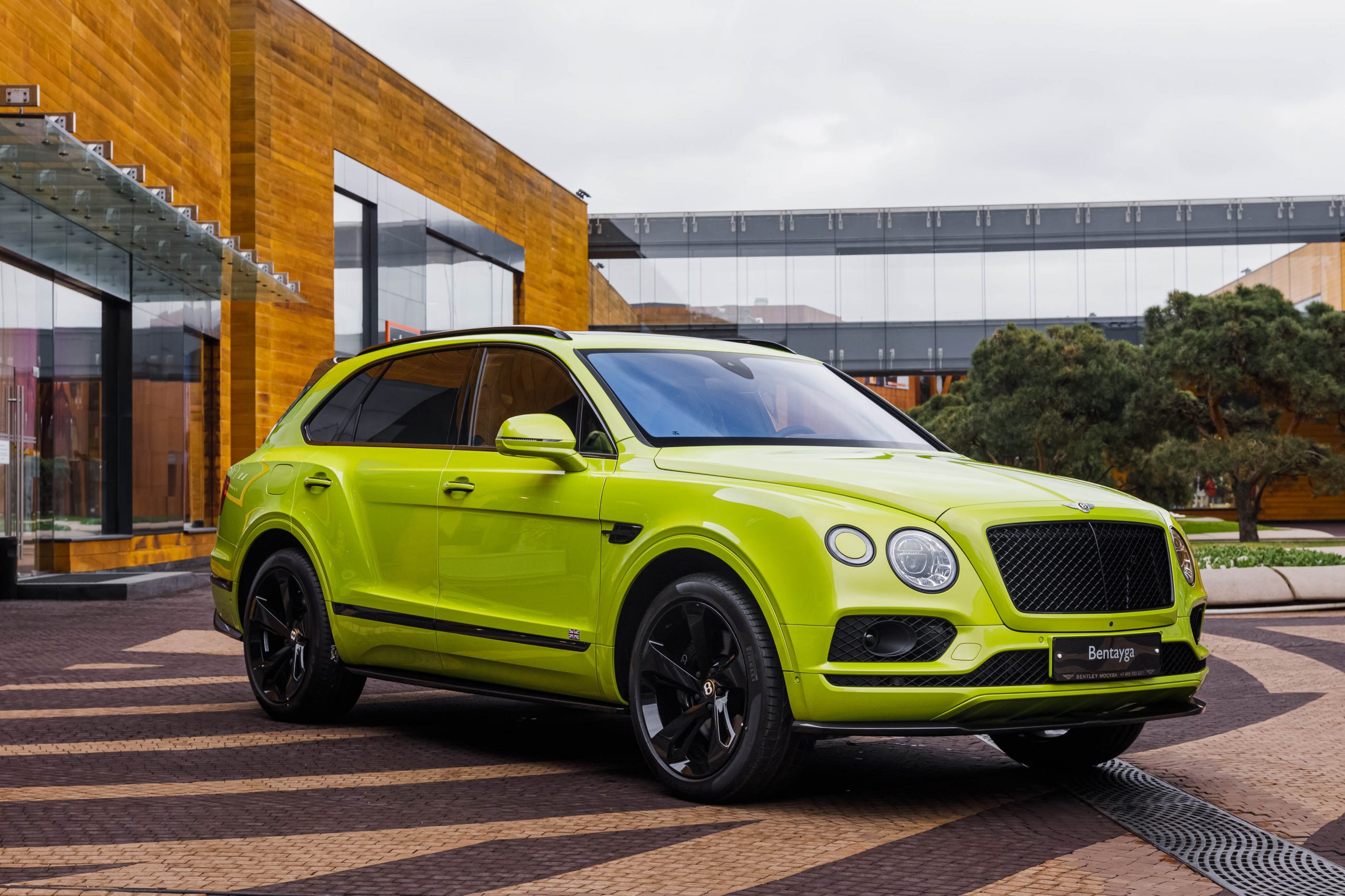 BENTLEY BENTAYGA DIESEL C ВЫГОДОЙ ДО 1 500 000 РУБЛЕЙ! при покупке автомобиля в trade-in - изображение 02042020_Bentley_003-scaled на luxuryselection.ru!