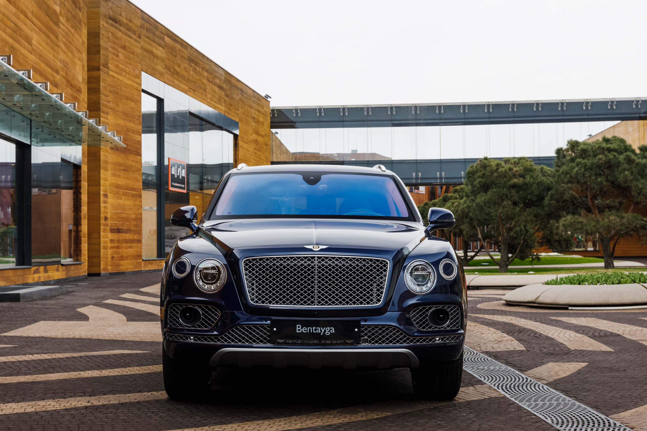 ВАШЕ ПРЕИМУЩЕСТВО НА BENTLEY BENTAYGA - изображение 02042020_Bentley_096-scaled на luxuryselection.ru!