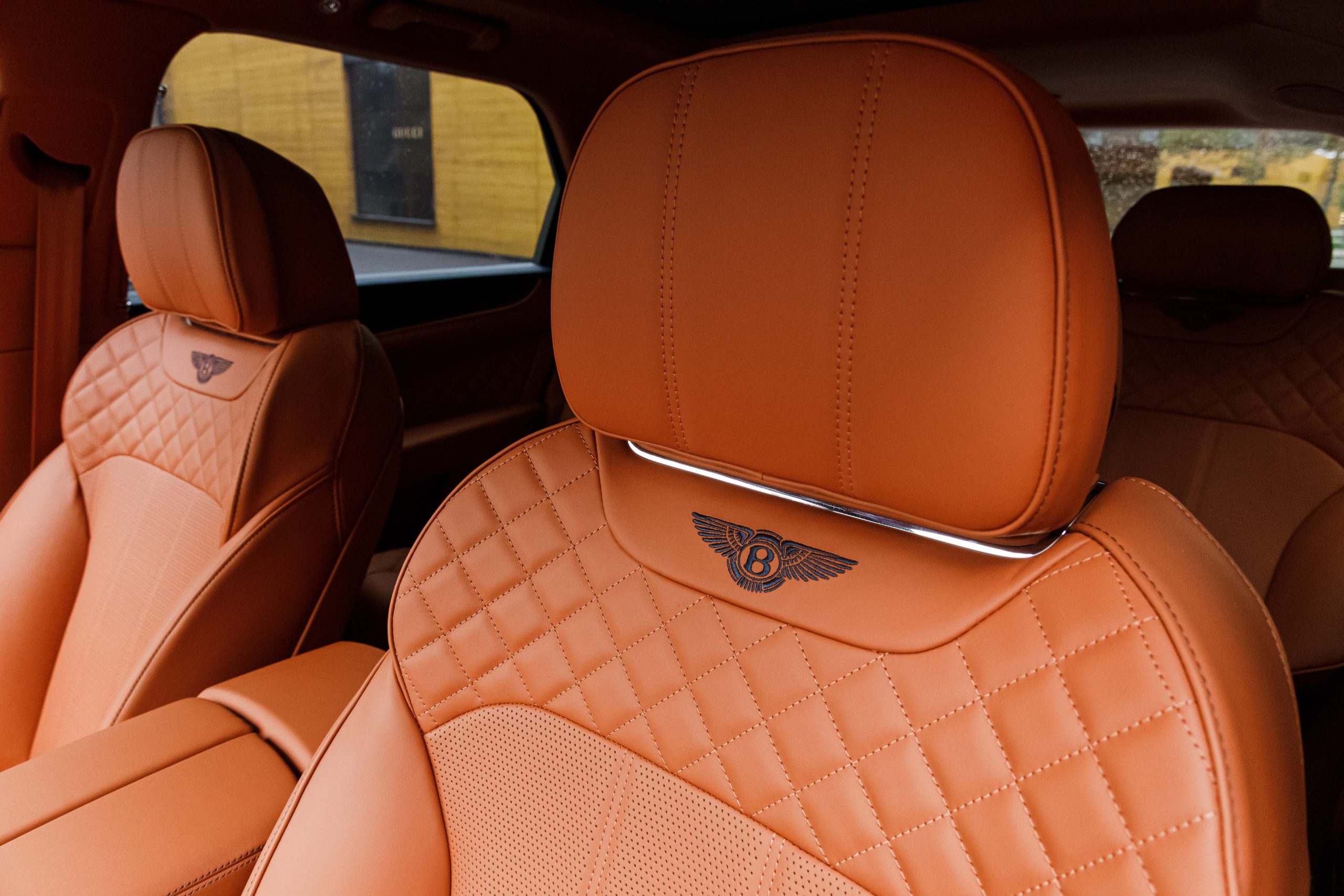 ВАШЕ ПРЕИМУЩЕСТВО НА BENTLEY BENTAYGA - изображение 02042020_Bentley_107-scaled на luxuryselection.ru!