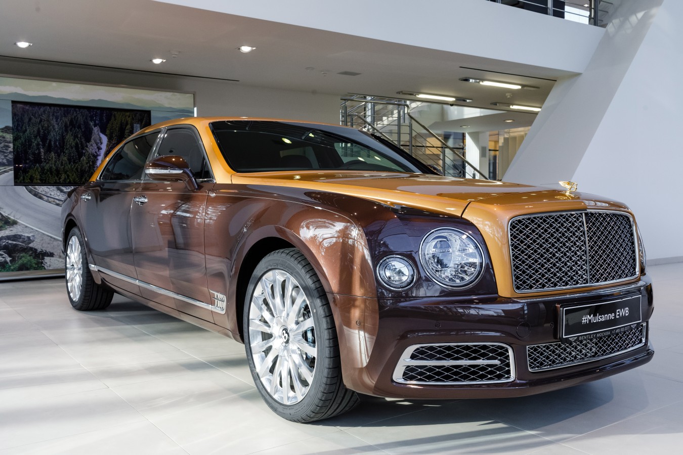 СОЗДАНО ВРУЧНУЮ В ВЕЛИКОБРИТАНИИ, ВЫБРАНО С ЛЮБОВЬЮ В РОССИИ - изображение 091117Bentley_001 на luxuryselection.ru!