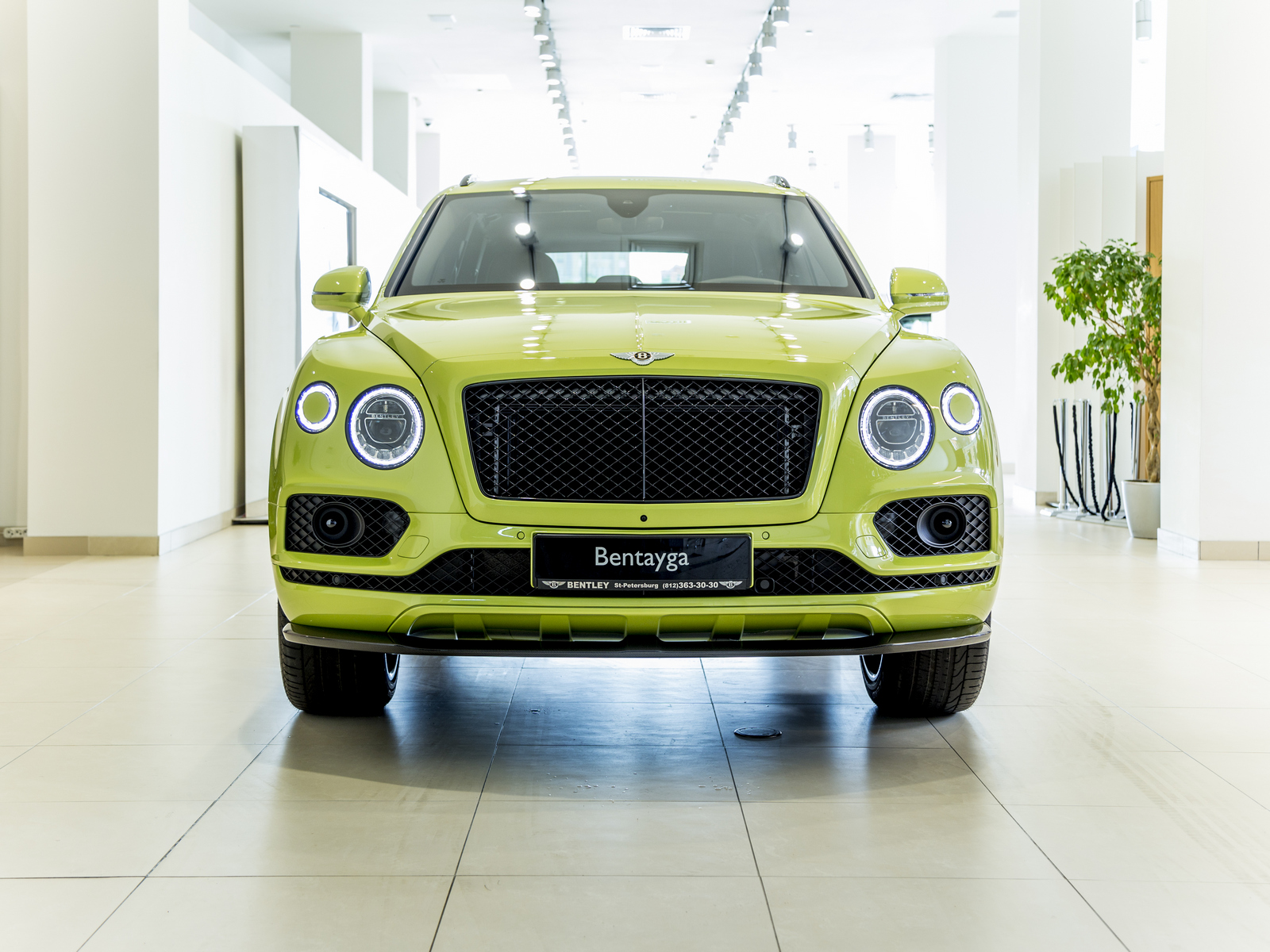 Bentley Bentayga: финальная коллекция 2020 - изображение 1-29 на luxuryselection.ru!