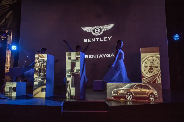 ЭКСТРАОРДИНАРНАЯ ПРЕМЬЕРА BENTLEY BENTAYGA В САНКТ-ПЕТЕРБУРГЕ - изображение 106 на luxuryselection.ru!