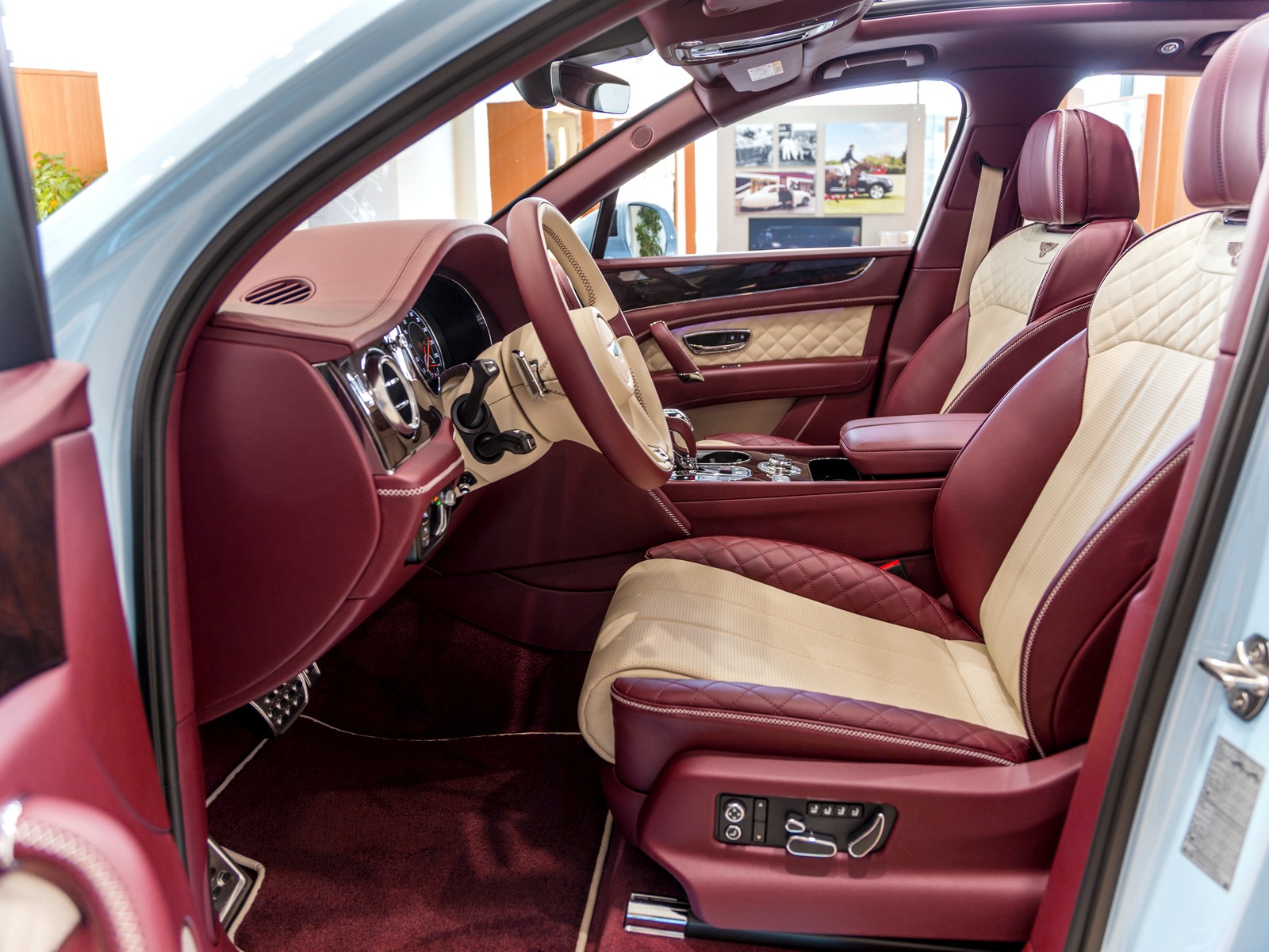 Bentley Bentayga: финальная коллекция 2020 - изображение 13-2 на luxuryselection.ru!