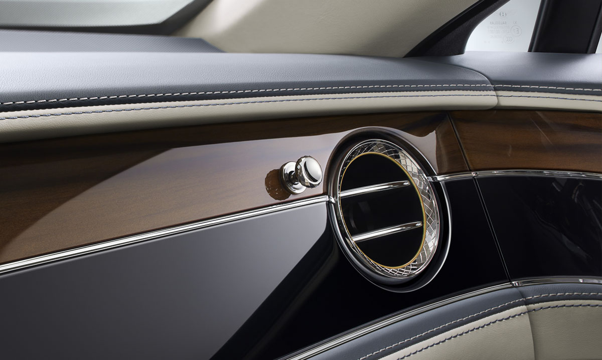 НОВЫЙ BENTLEY FLYING SPUR - изображение 137 на luxuryselection.ru!