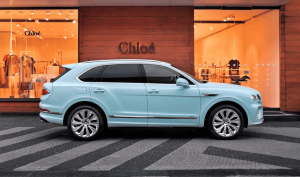 BENTLEY BENTAYGA V8 AZURE GLACIER BLUE - изображение 2-11-e1760973557372-300x177 на luxuryselection.ru!
