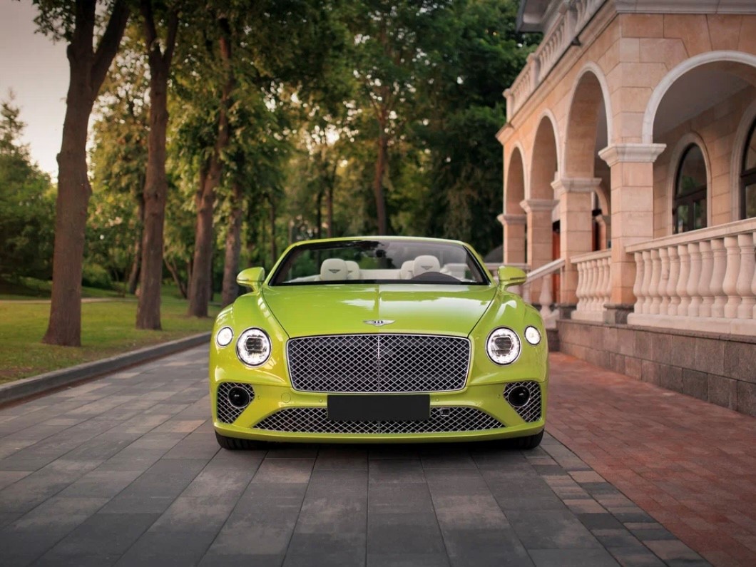 Есть повод подарить Bentley! - изображение 2-18 на luxuryselection.ru!