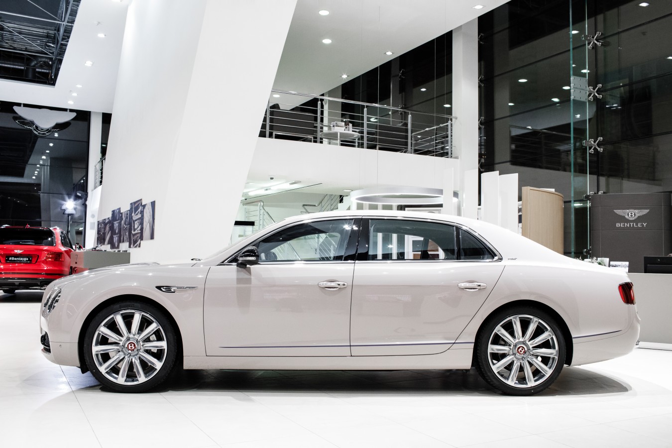 СОЗДАНО ВРУЧНУЮ В ВЕЛИКОБРИТАНИИ, ВЫБРАНО С ЛЮБОВЬЮ В РОССИИ - изображение 251217_Flying_003 на luxuryselection.ru!