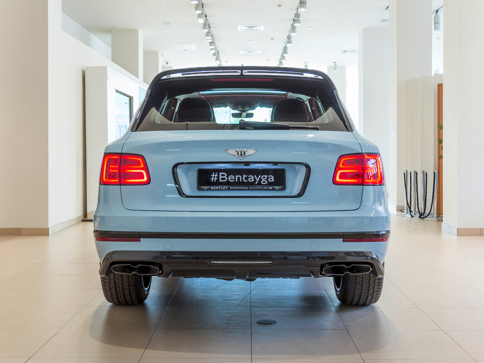 Bentley Bentayga: финальная коллекция 2020 - изображение 5-7 на luxuryselection.ru!