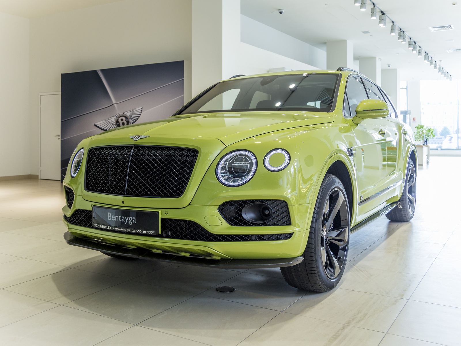 Bentley Bentayga: финальная коллекция 2020 - изображение 8-3 на luxuryselection.ru!