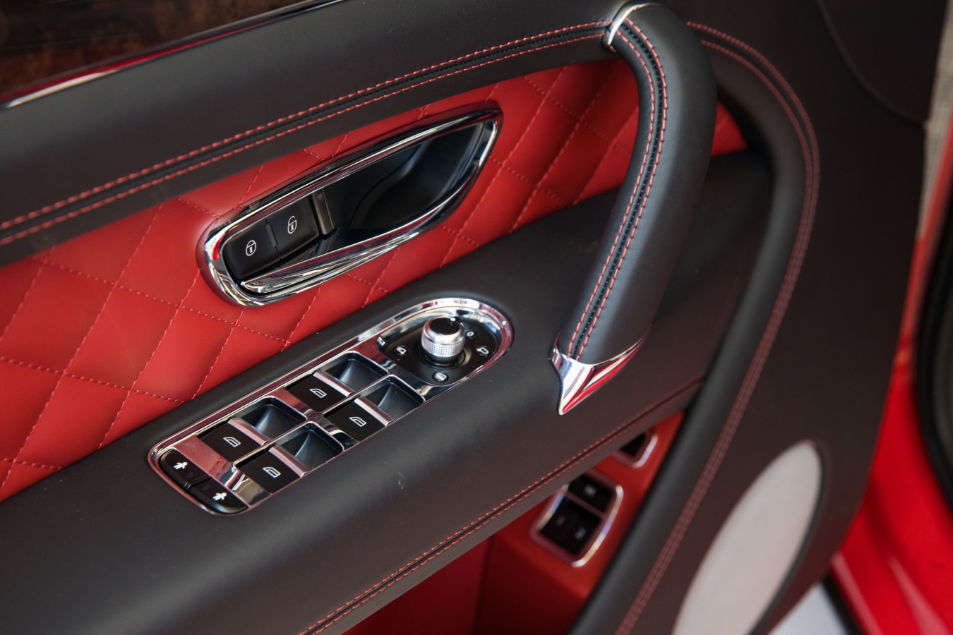 LADY`S COLLECTION SPB - изображение ABC_7262 на luxuryselection.ru!