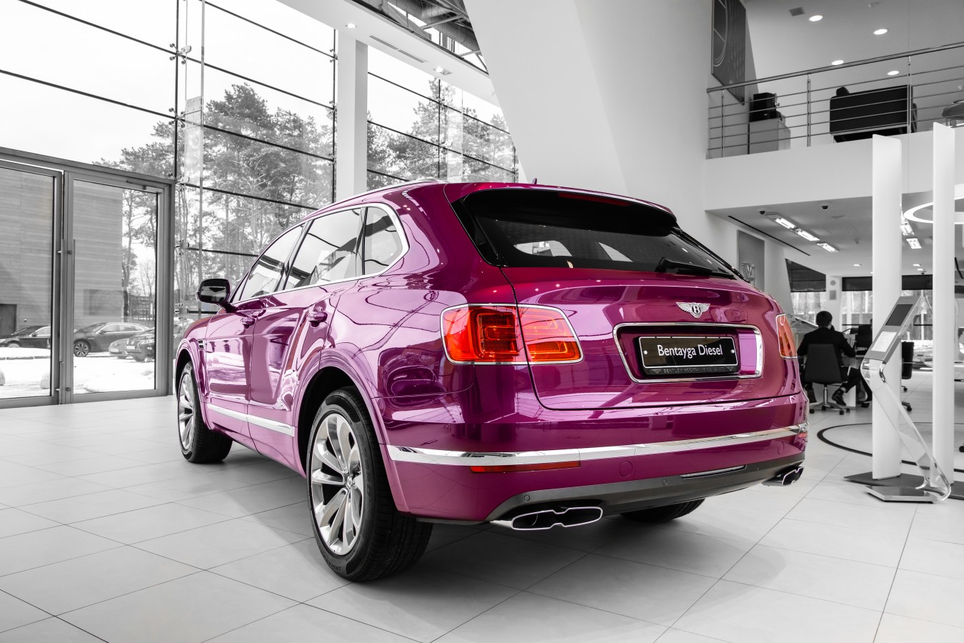 LADY`S COLLECTION SPB - изображение Bentayga-Diesel_001-2 на luxuryselection.ru!