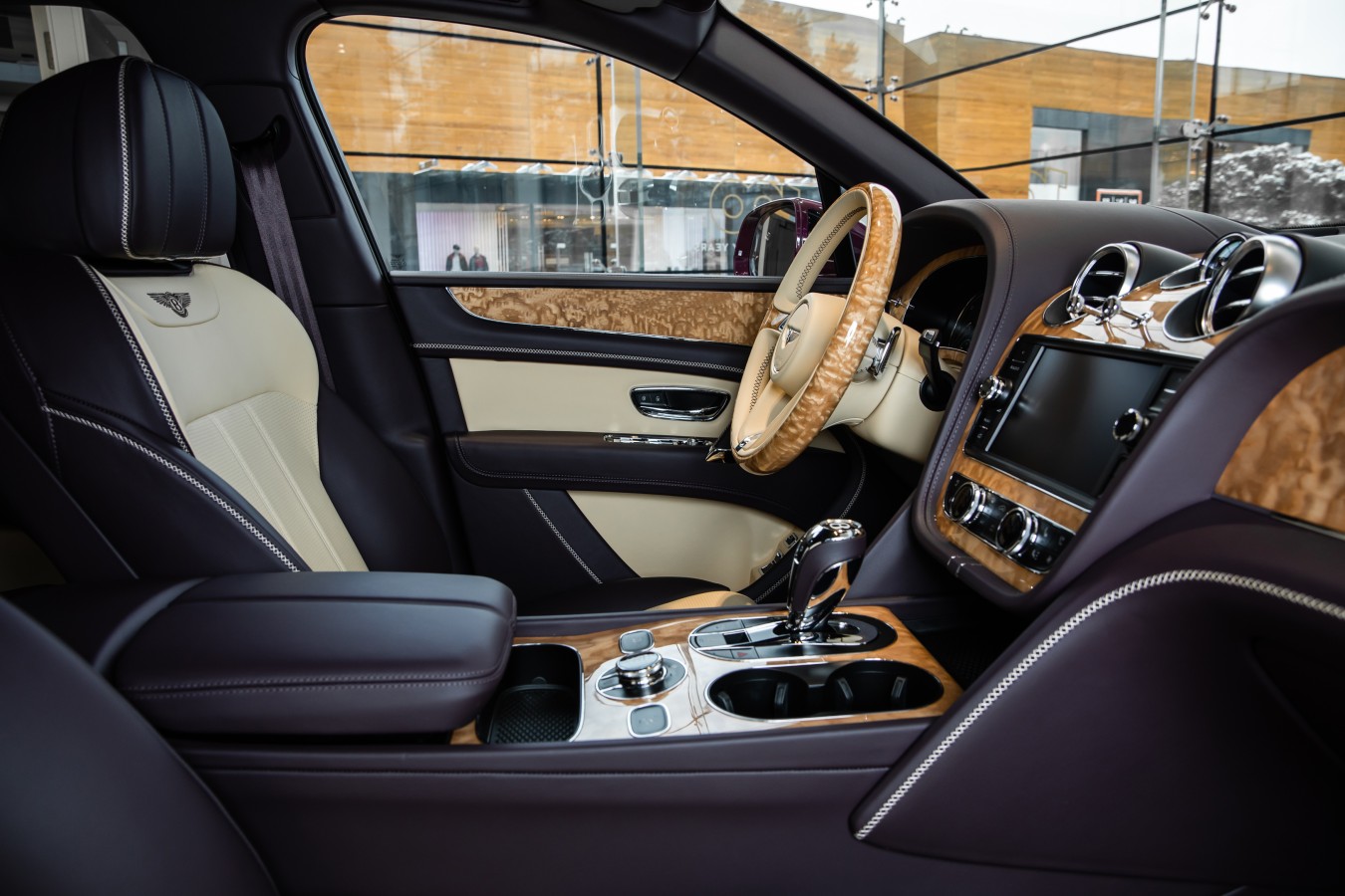 LADY`S COLLECTION SPB - изображение Bentayga-Diesel_014 на luxuryselection.ru!