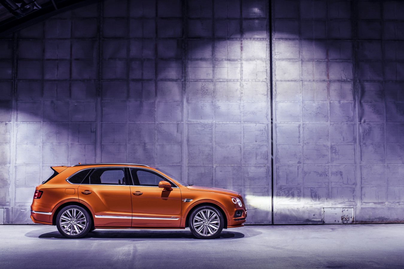 НОВЫЙ BENTLEY BENTAYGA SPEED - изображение Bentayga-Speed-1-Hero на luxuryselection.ru!