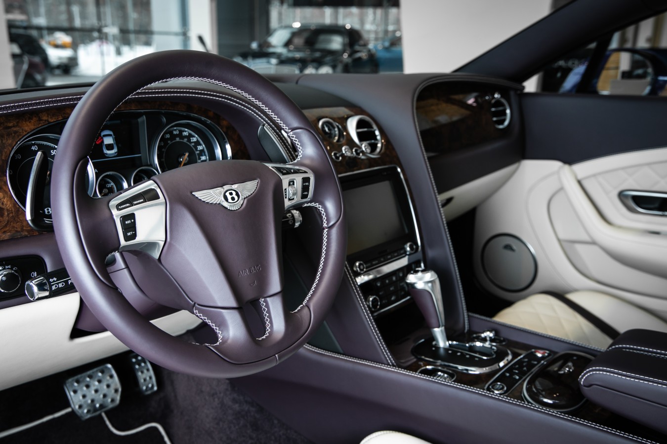 LADY`S COLLECTION SPB - изображение Continental-GT_006 на luxuryselection.ru!