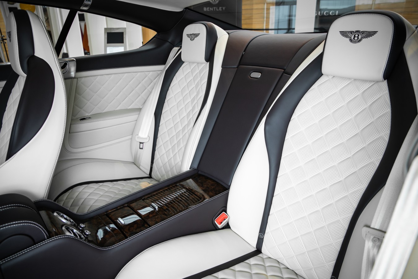 LADY`S COLLECTION SPB - изображение Continental-GT_007 на luxuryselection.ru!