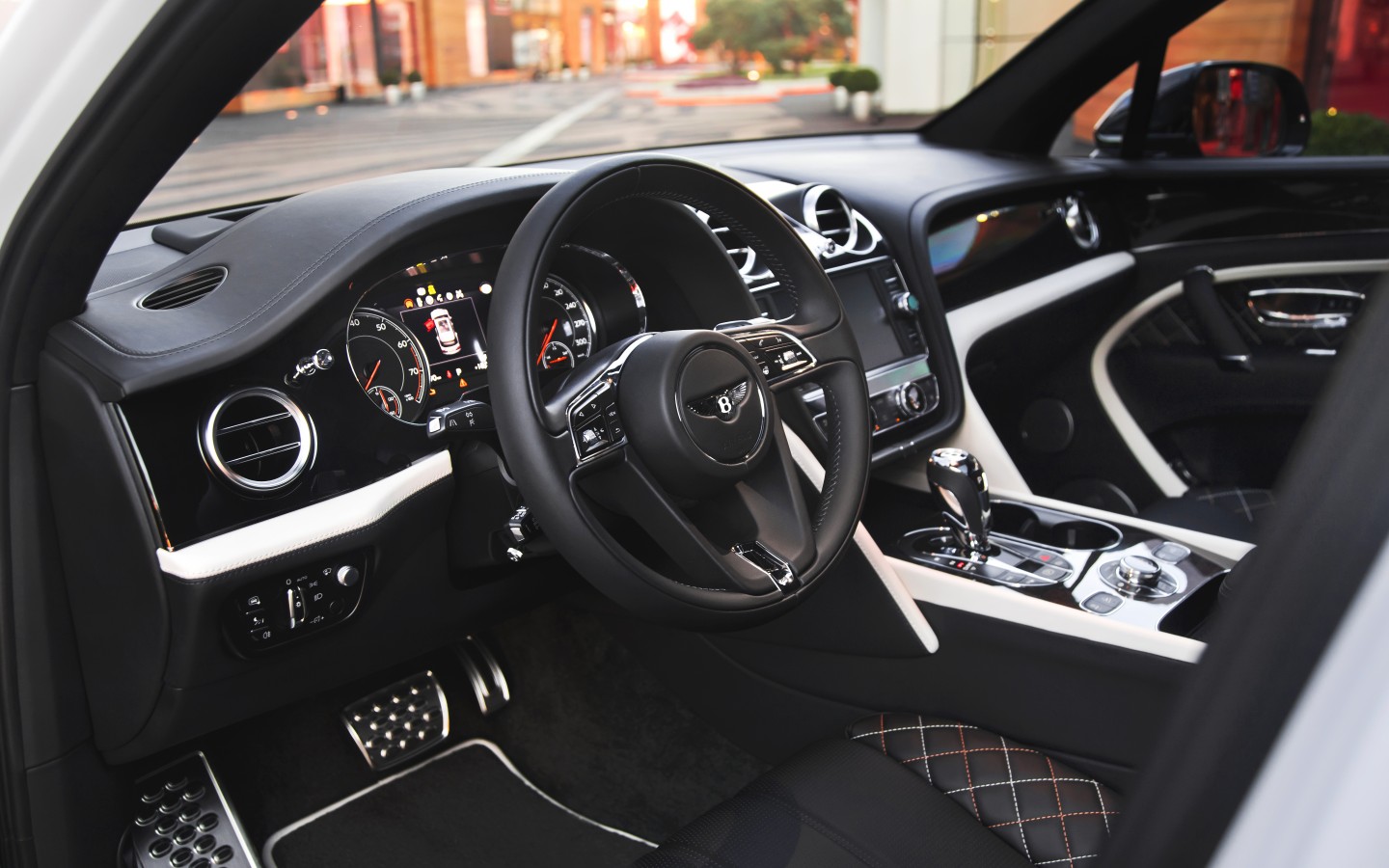 КОЛЛЕКЦИЯ BENTLEY BENTAYGA MULLINER - изображение IMG_0021 на luxuryselection.ru!