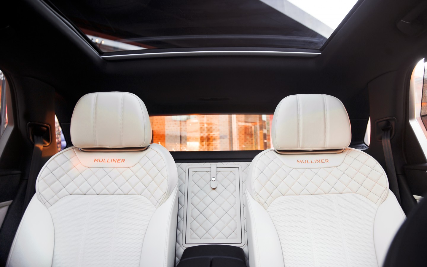 КОЛЛЕКЦИЯ BENTLEY BENTAYGA MULLINER - изображение IMG_0028 на luxuryselection.ru!