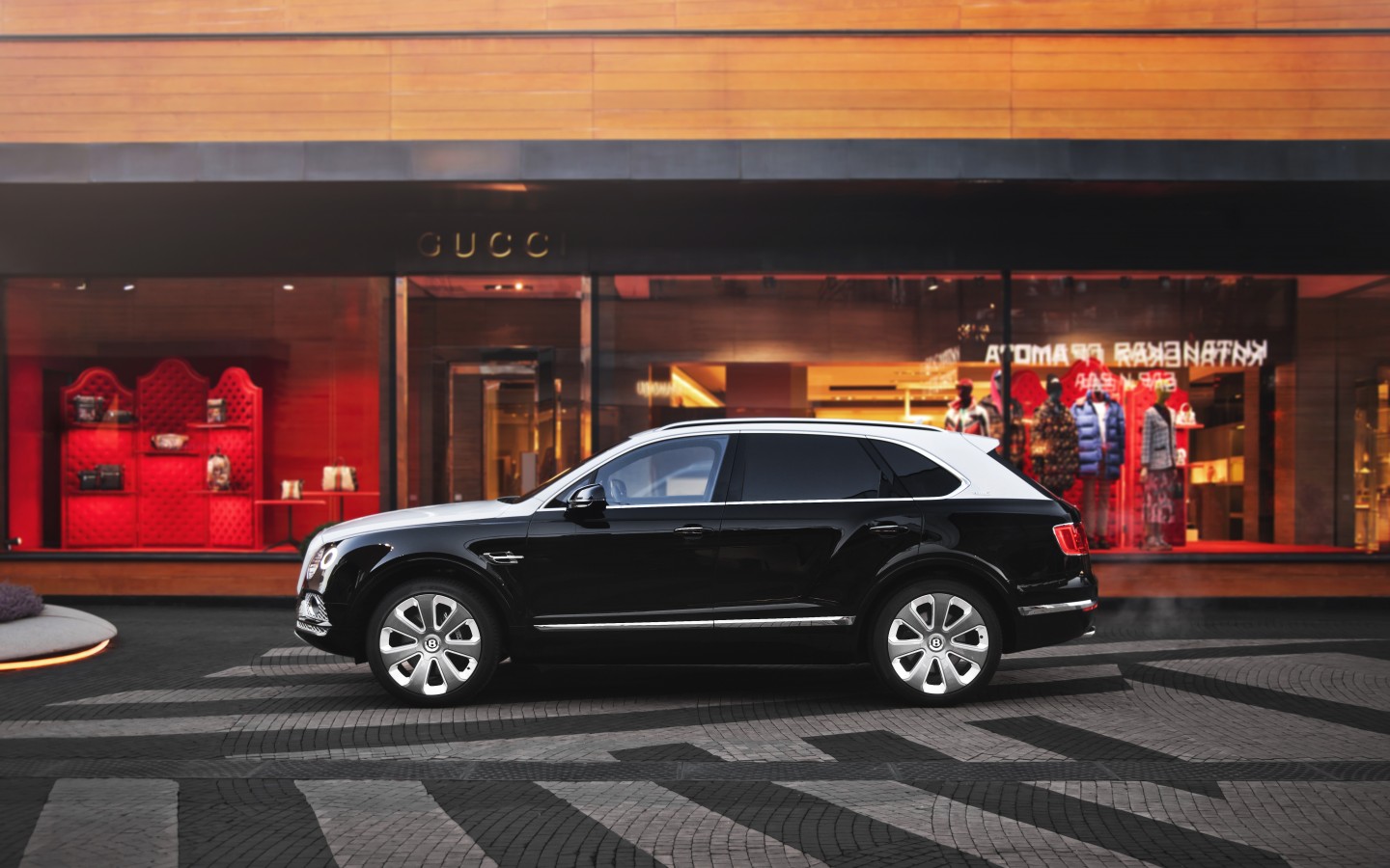 КОЛЛЕКЦИЯ BENTLEY BENTAYGA MULLINER - изображение IMG_0047 на luxuryselection.ru!
