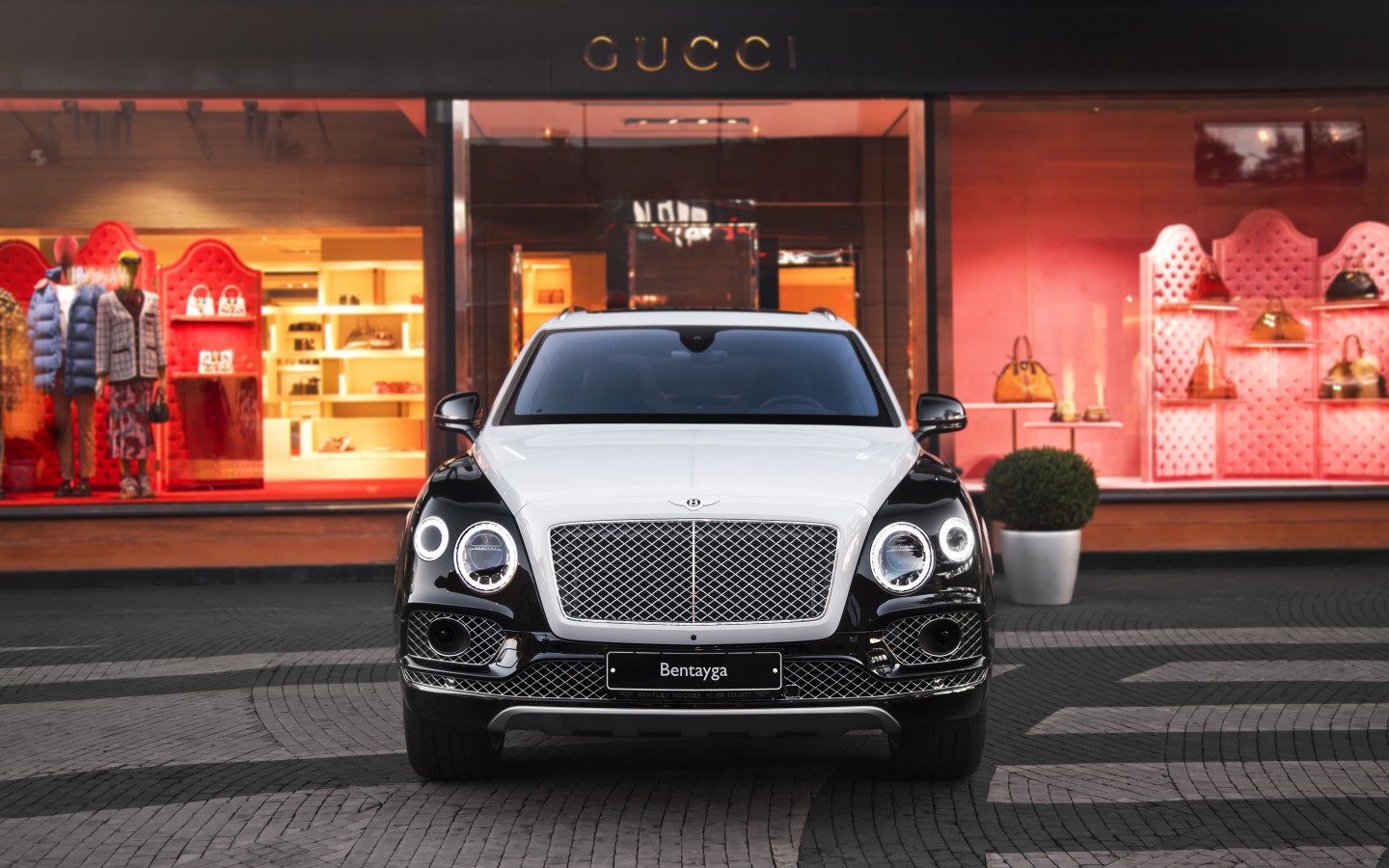 КОЛЛЕКЦИЯ BENTLEY BENTAYGA MULLINER - изображение IMG_0060 на luxuryselection.ru!