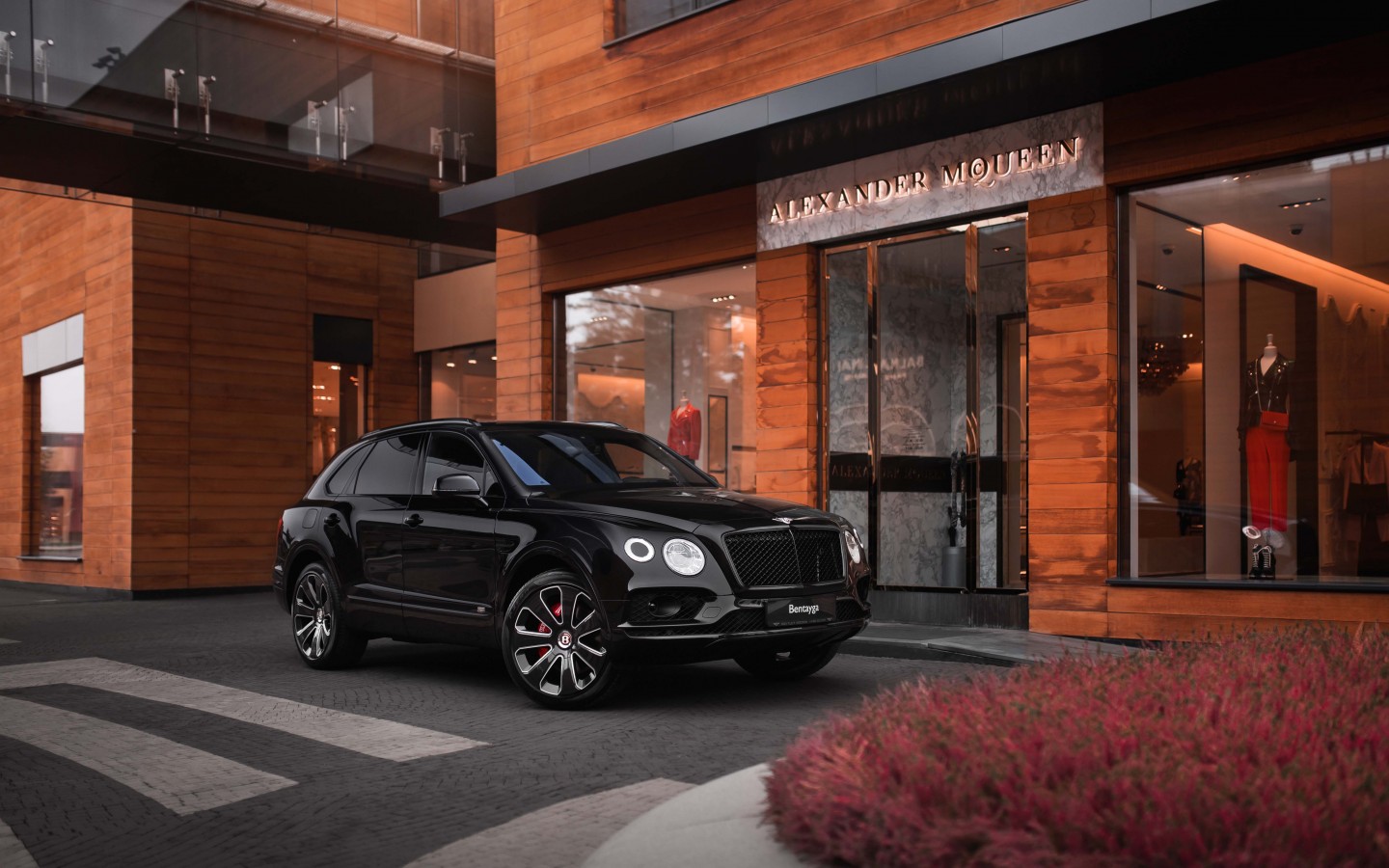 BENTLEY MULLINER COLLECTION - изображение IMG_0104-1 на luxuryselection.ru!