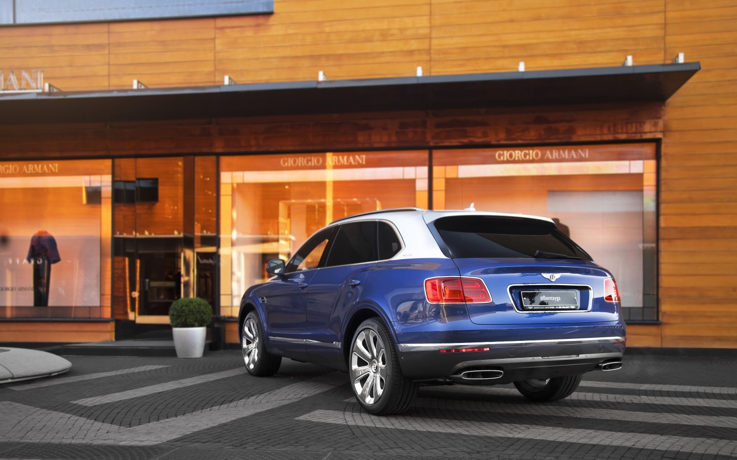 КОЛЛЕКЦИЯ BENTLEY BENTAYGA MULLINER - изображение IMG_0116 на luxuryselection.ru!