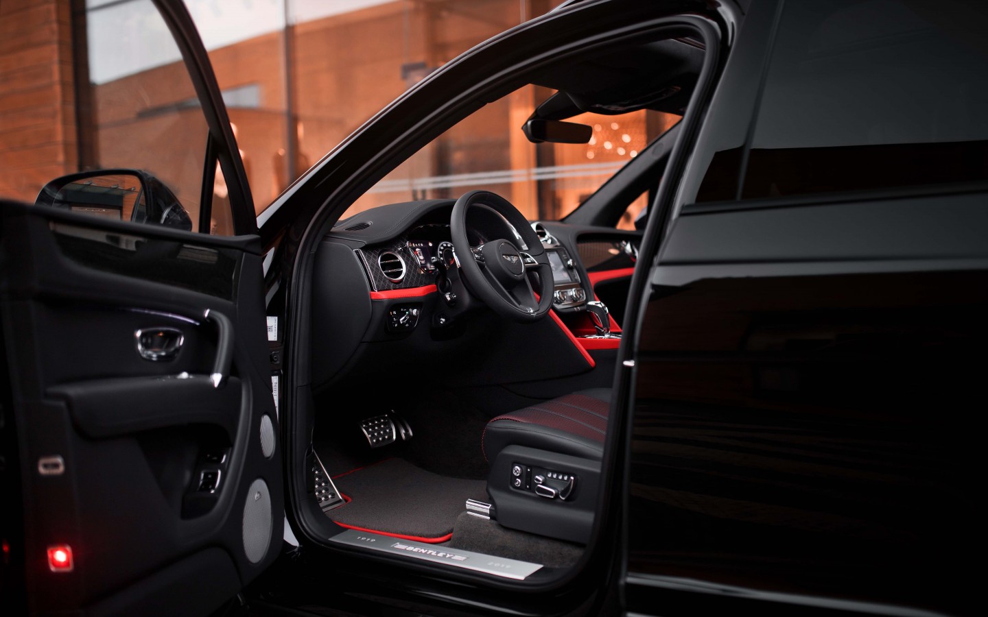 BENTLEY MULLINER COLLECTION - изображение IMG_0129 на luxuryselection.ru!