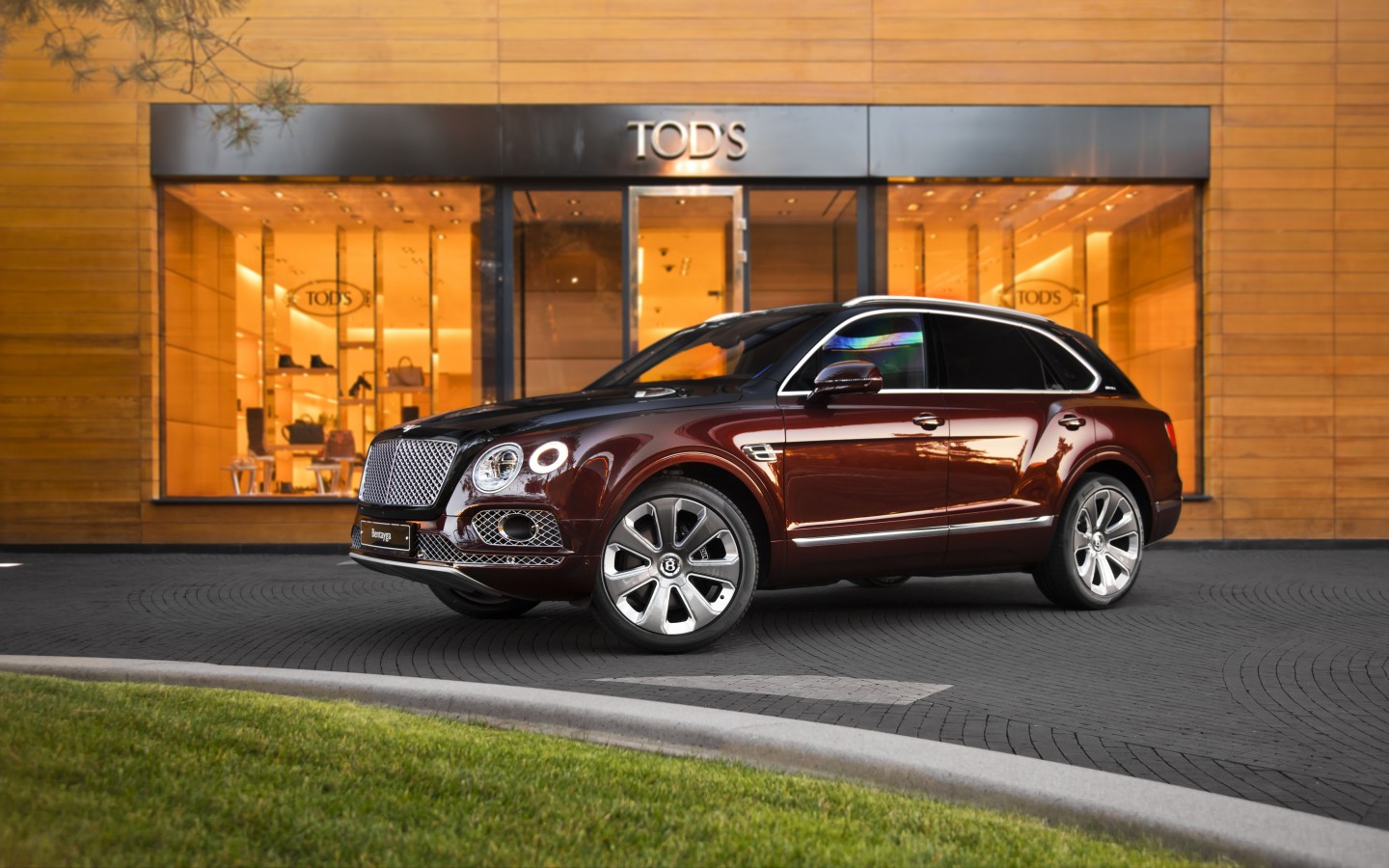 КОЛЛЕКЦИЯ BENTLEY BENTAYGA MULLINER - изображение IMG_0137 на luxuryselection.ru!
