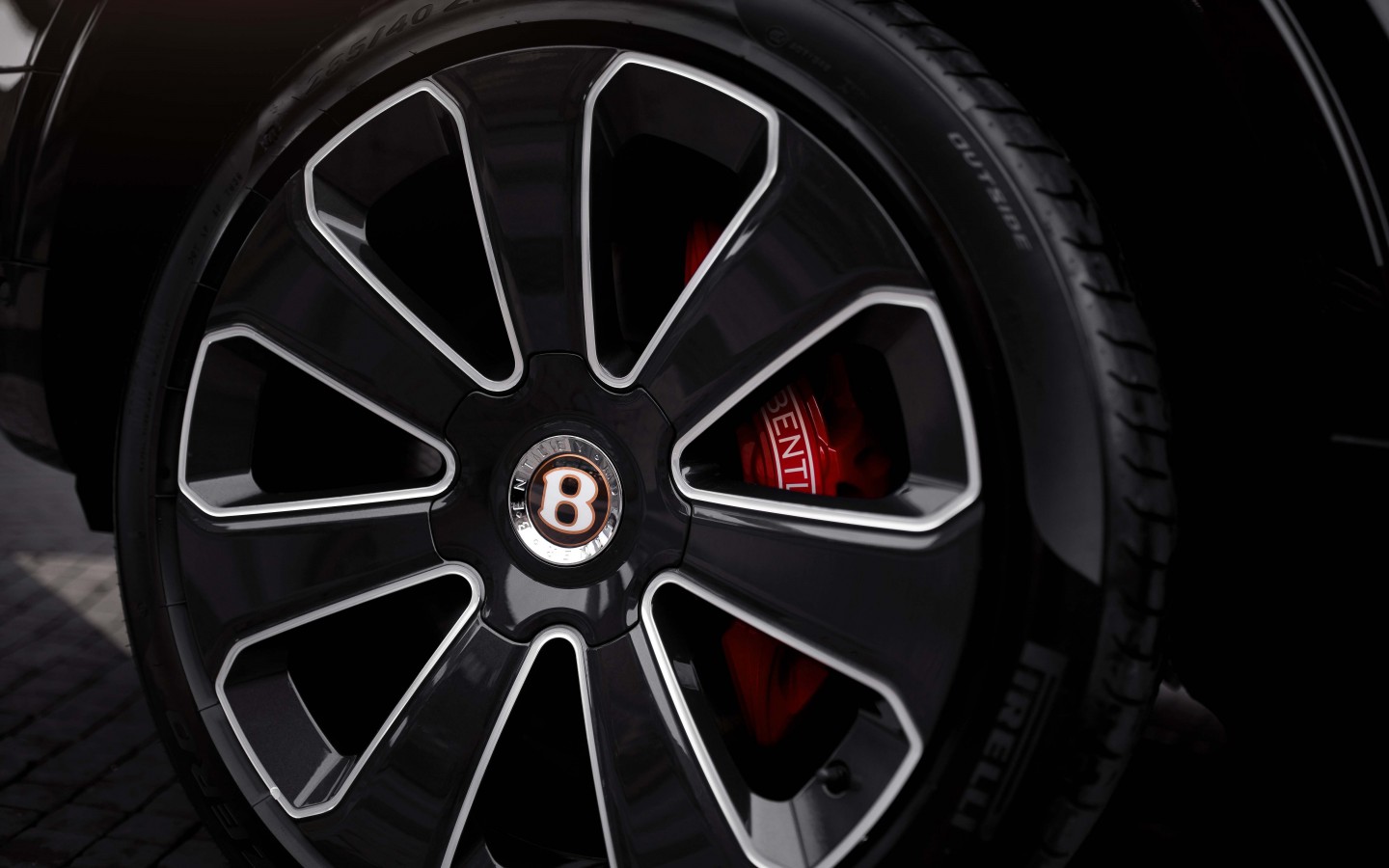 BENTLEY MULLINER COLLECTION - изображение IMG_0139 на luxuryselection.ru!