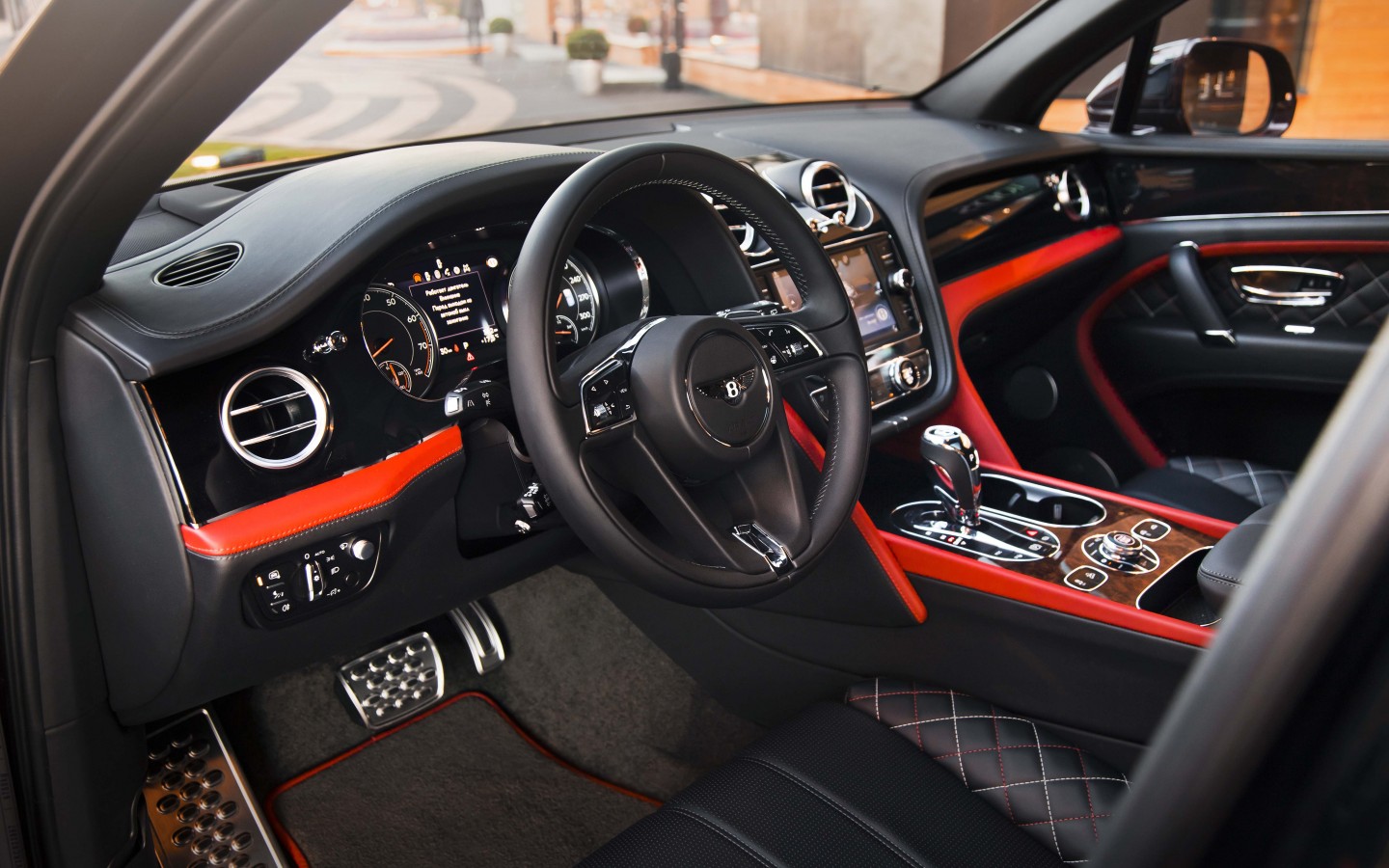 BENTLEY MULLINER COLLECTION - изображение IMG_0172-1 на luxuryselection.ru!