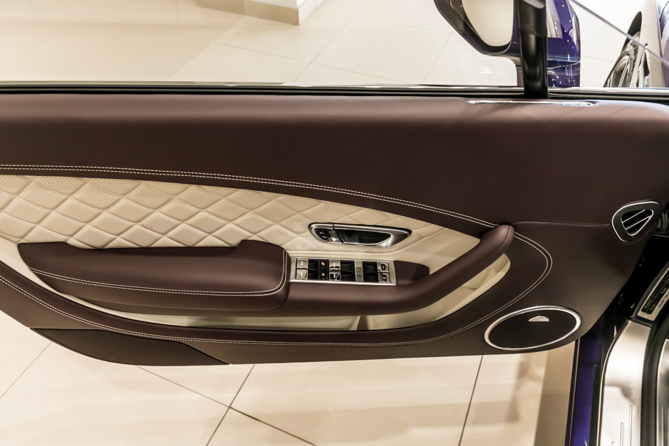 Линейка автомобилей с пробегом в Bentley Cанкт-Петербург - изображение IMG_0822 на luxuryselection.ru!