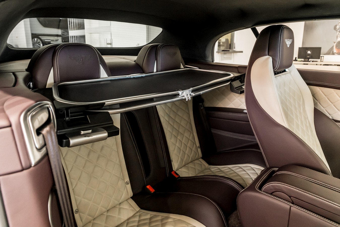 Линейка автомобилей с пробегом в Bentley Cанкт-Петербург - изображение IMG_0826 на luxuryselection.ru!