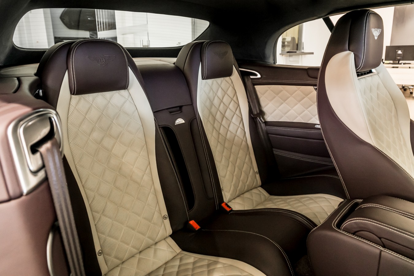 Линейка автомобилей с пробегом в Bentley Cанкт-Петербург - изображение IMG_0827 на luxuryselection.ru!