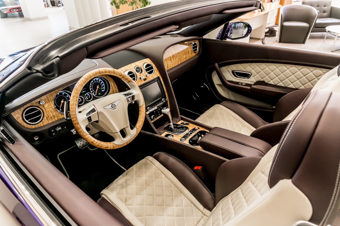 Линейка автомобилей с пробегом в Bentley Cанкт-Петербург - изображение IMG_0834 на luxuryselection.ru!