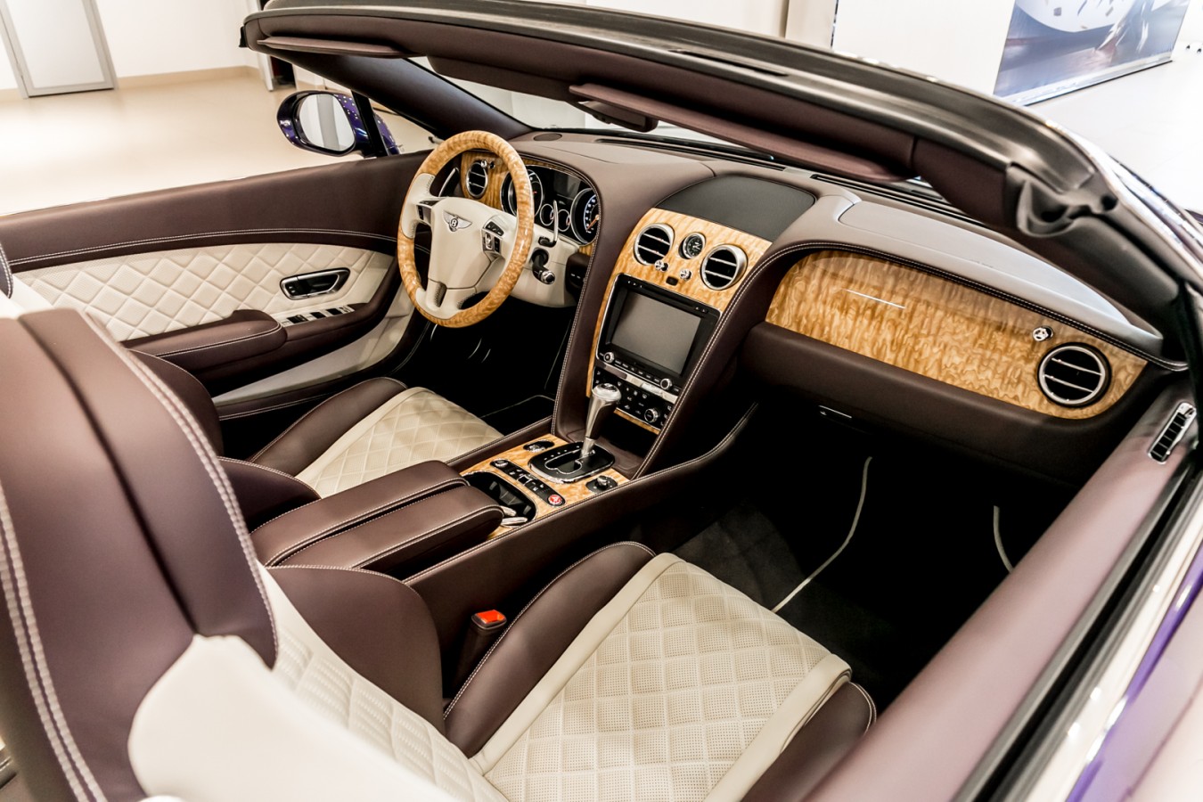 Линейка автомобилей с пробегом в Bentley Cанкт-Петербург - изображение IMG_0835 на luxuryselection.ru!