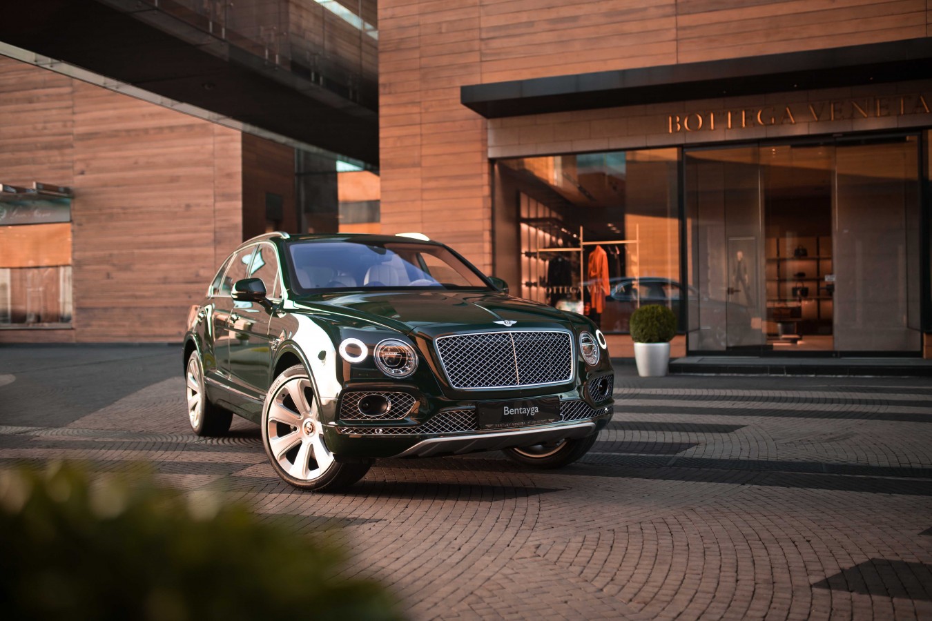 ВАШЕ ПРЕИМУЩЕСТВО НА BENTLEY BENTAYGA - изображение IMG_3254_s на luxuryselection.ru!