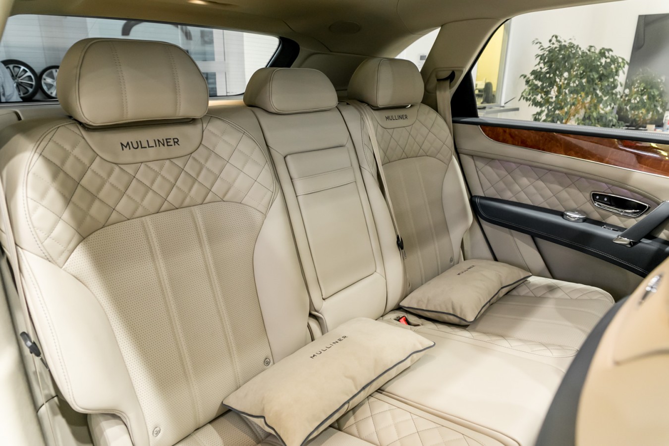 BENTAYGA DIESEL - изображение IMG_4050 на luxuryselection.ru!