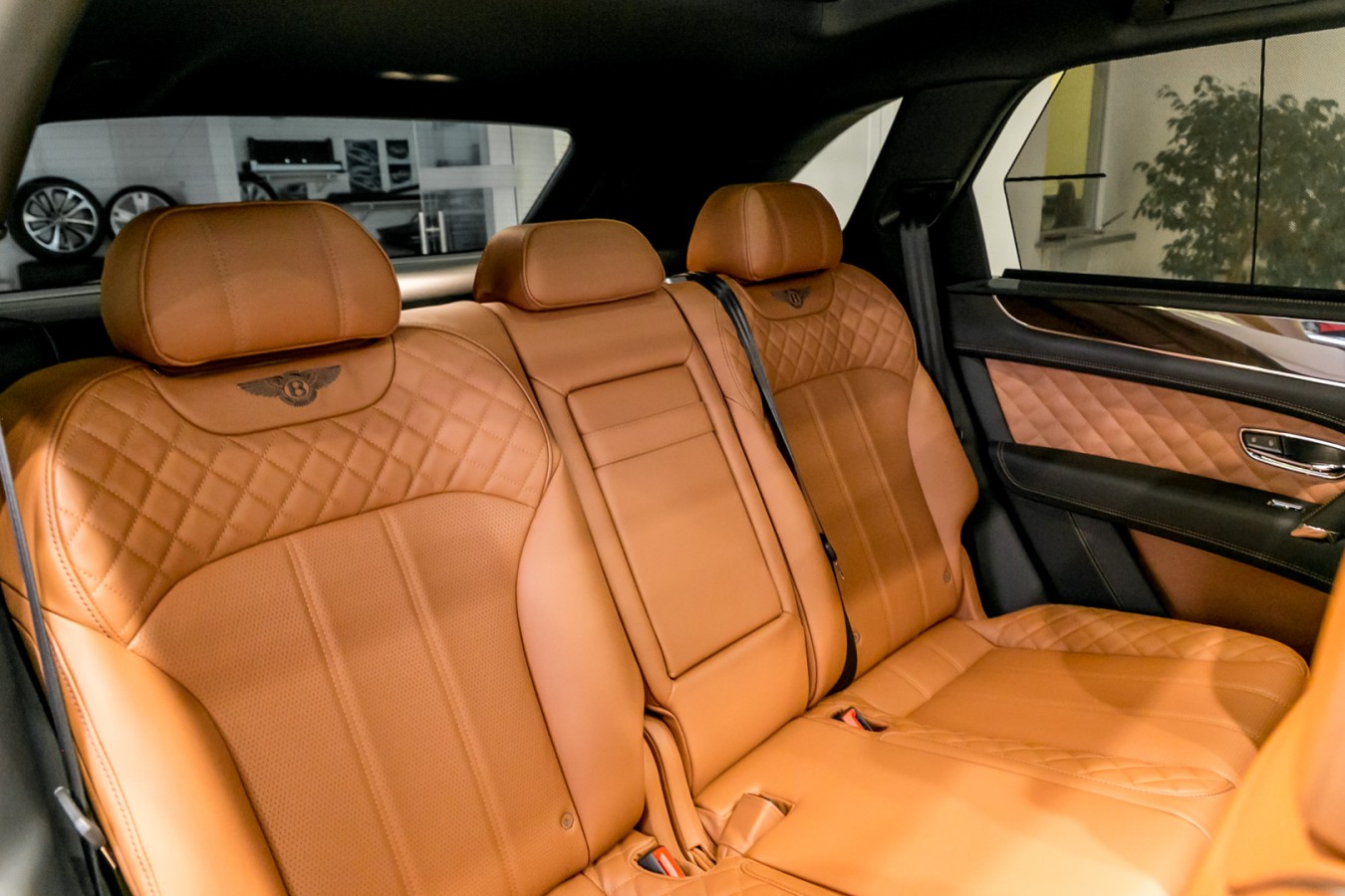 BENTAYGA DIESEL - изображение IMG_4073 на luxuryselection.ru!