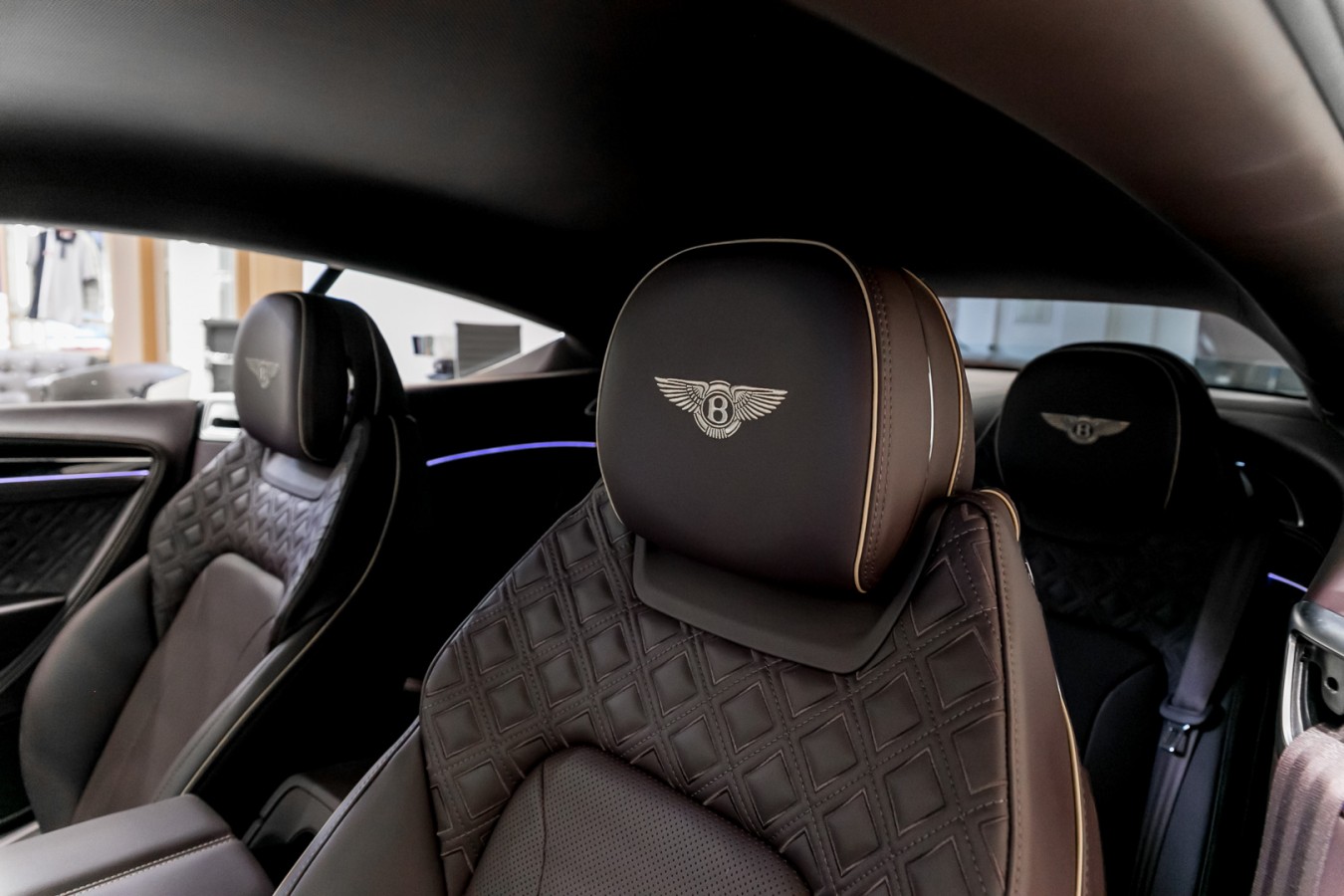 Линейка автомобилей с пробегом в Bentley Cанкт-Петербург - изображение IMG_4312 на luxuryselection.ru!