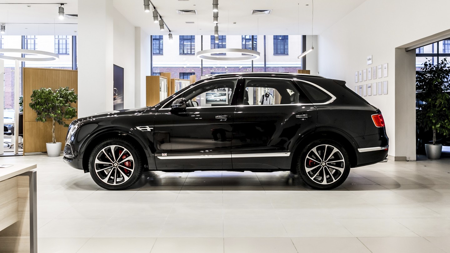 Линейка автомобилей с пробегом в Bentley Cанкт-Петербург - изображение IMG_4343 на luxuryselection.ru!