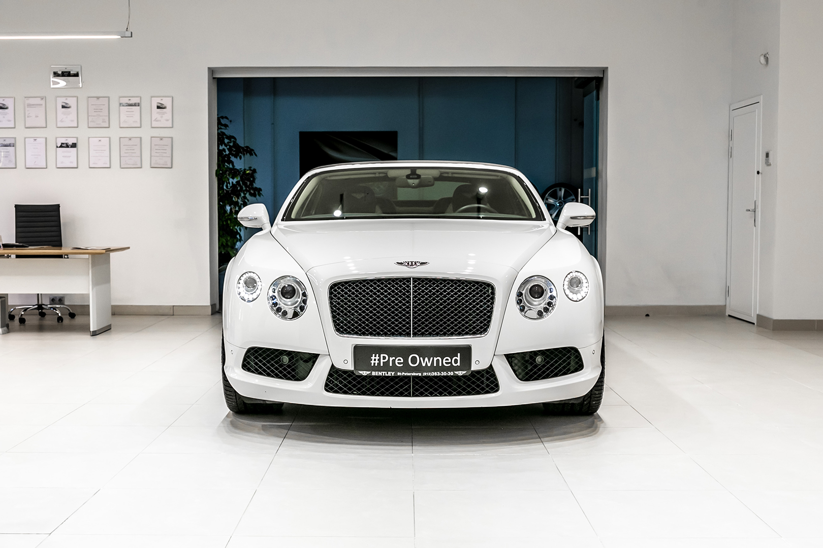 Линейка автомобилей с пробегом в Bentley Cанкт-Петербург - изображение IMG_4412 на luxuryselection.ru!