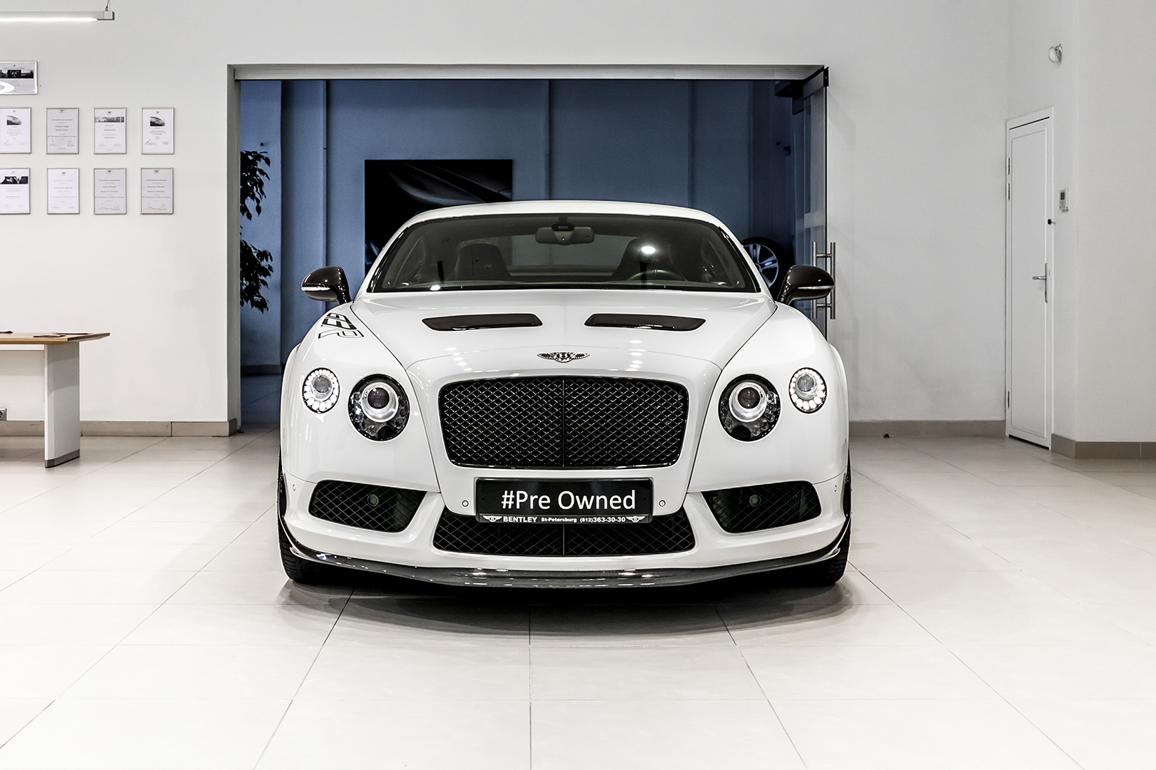 Линейка автомобилей с пробегом в Bentley Cанкт-Петербург - изображение IMG_4867 на luxuryselection.ru!