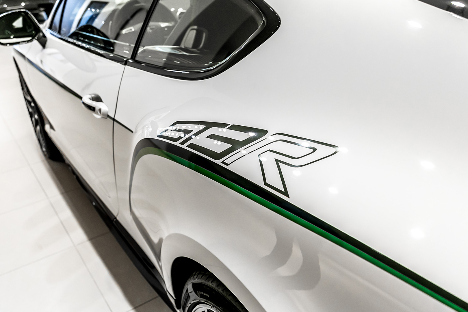 Линейка автомобилей с пробегом в Bentley Cанкт-Петербург - изображение IMG_4883 на luxuryselection.ru!