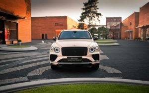 BENTLEY BENTAYGA S V8 MAGNOLIA - изображение IMG_7319-300x188 на luxuryselection.ru!