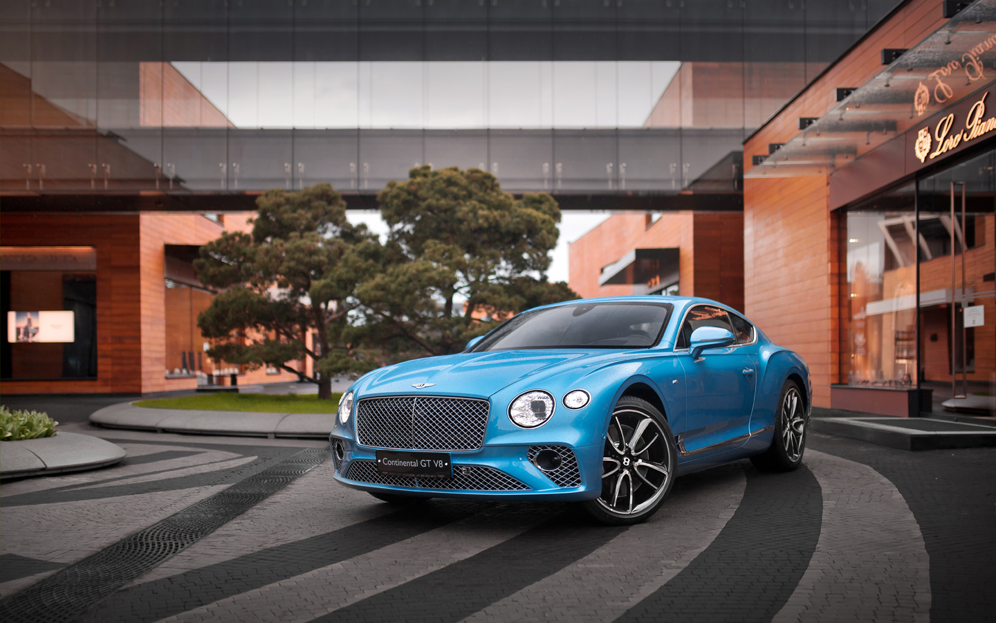 НОВЫЙ BENTLEY CONTINENTAL GT V8 - изображение IMG_9237 на luxuryselection.ru!