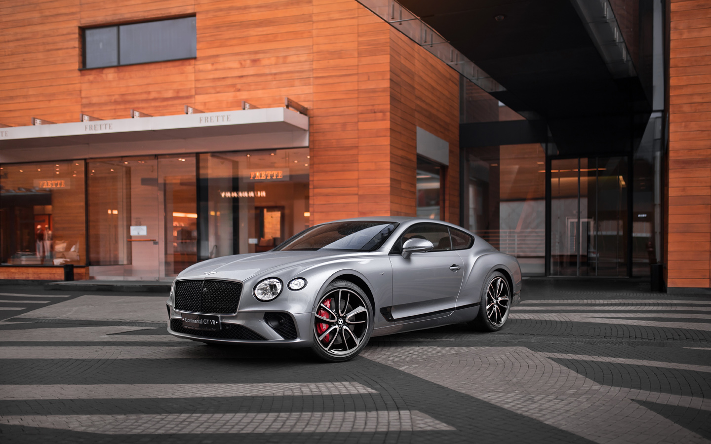 НОВЫЙ BENTLEY CONTINENTAL GT V8 - изображение IMG_9272-2 на luxuryselection.ru!