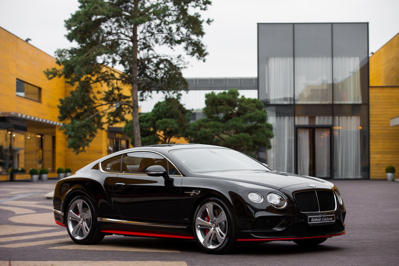 ЭКСКЛЮЗИВНАЯ ЛИМИТИРОВАННАЯ СЕРИЯ  BENTLEY CONTINENTAL GT V8 S  KOBRA EDITION II - изображение NICK3765 на luxuryselection.ru!