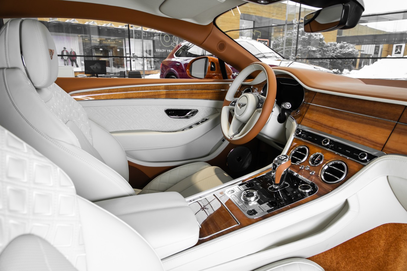 LADY`S COLLECTION SPB - изображение New-Continental-GT-2_022 на luxuryselection.ru!