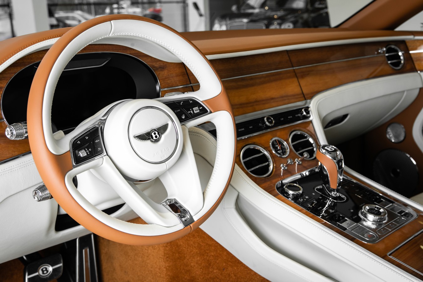 LADY`S COLLECTION SPB - изображение New-Continental-GT-2_025 на luxuryselection.ru!