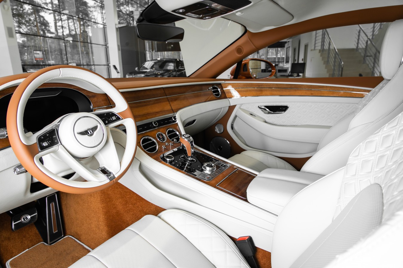 LADY`S COLLECTION SPB - изображение New-Continental-GT-2_027 на luxuryselection.ru!