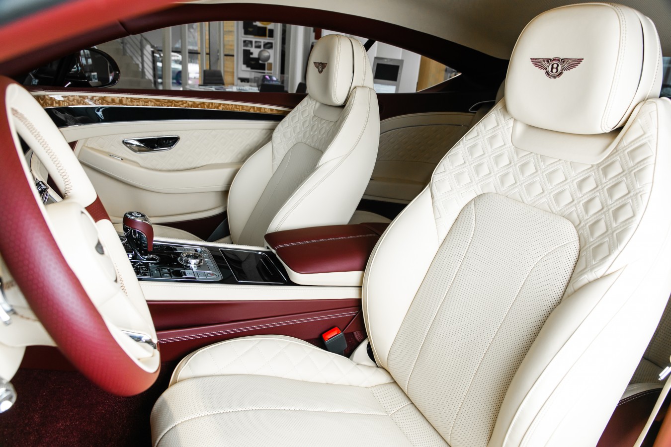 LADY`S COLLECTION SPB - изображение New-Continental-GT_005 на luxuryselection.ru!